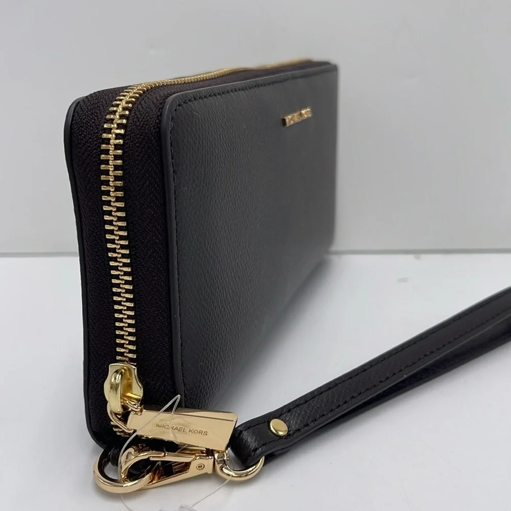 Michael Kors JST Lg Leather Continental Wallet Wristlet Phone Holder
Chocolate - Picture 3 of 16